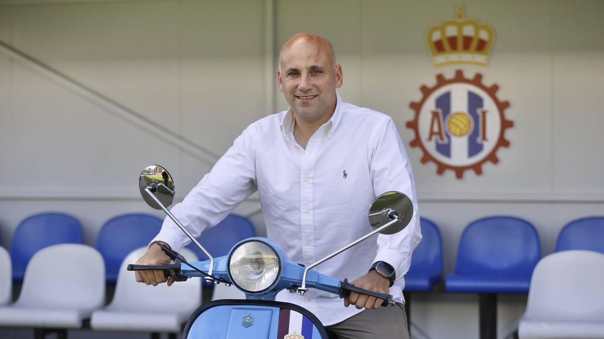 Rozada, entrenador del Real Avilés