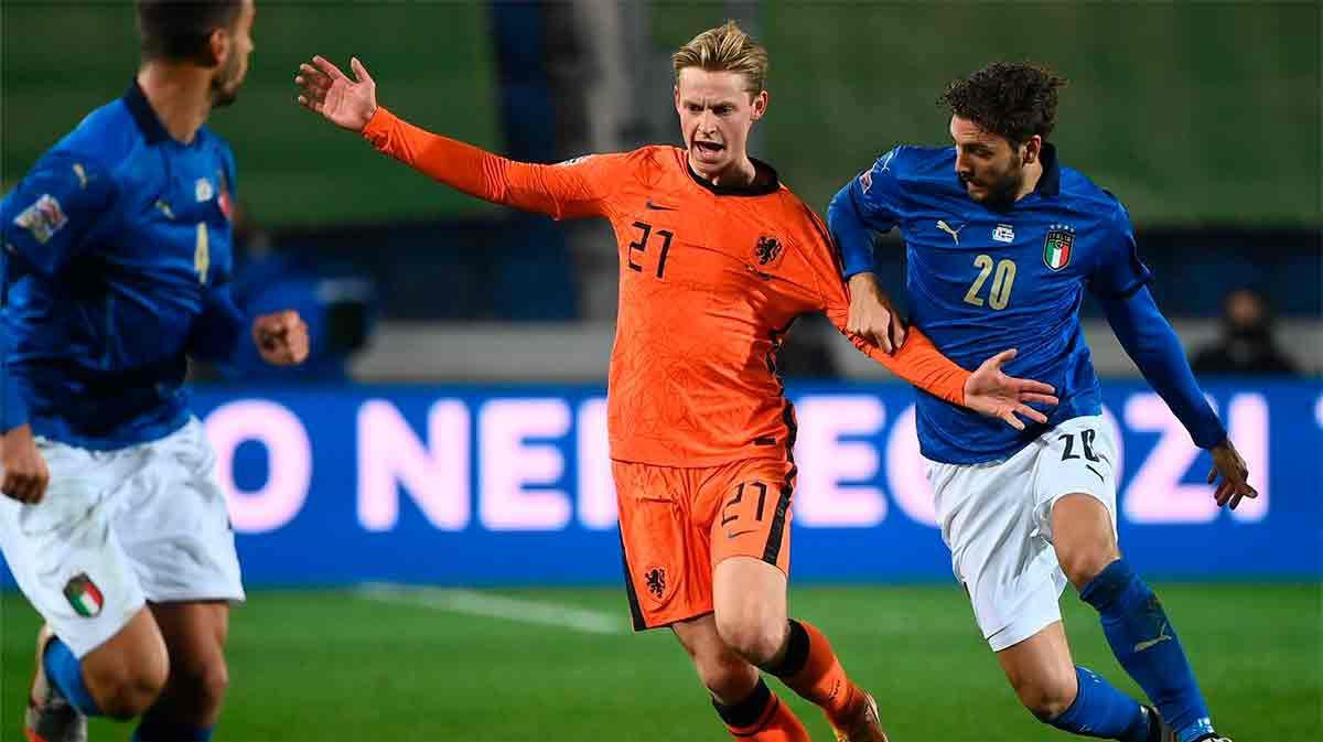 De Jong augura un buen futuro a su selección