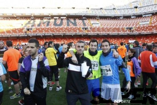 Búscate en la meta de Mestalla