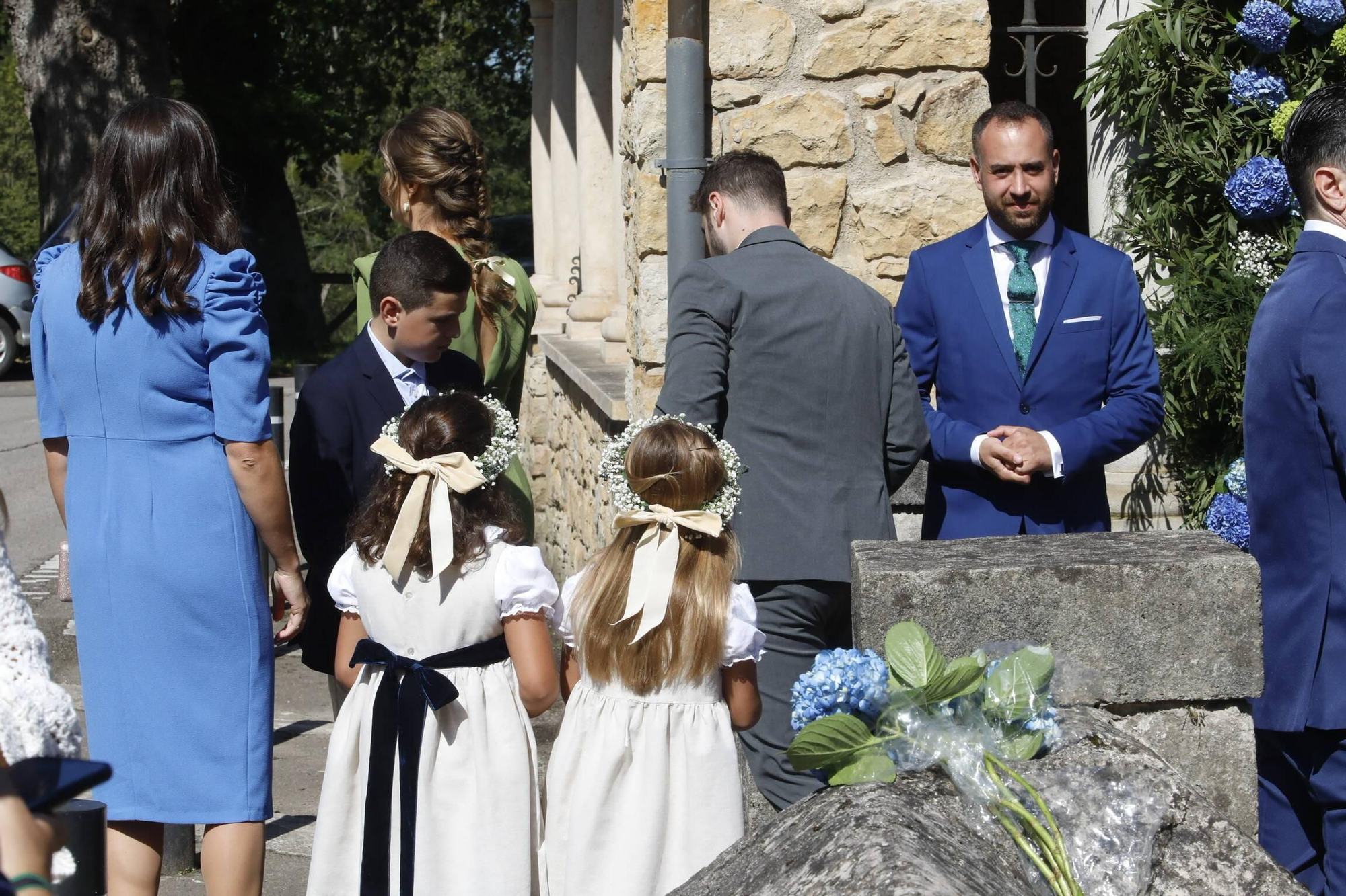 El Rey Felipe VI, testigo de excepción en la boda de su ahijado en Gijón (en imágenes)