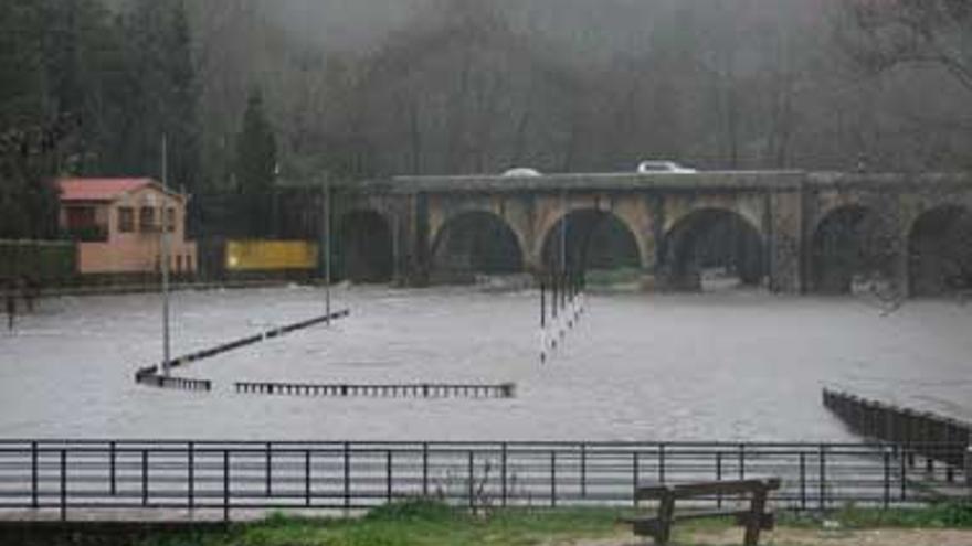 Las lluvias caídas en el norte de Cáceres aumentan los caudales de ríos, arroyos y gargantas