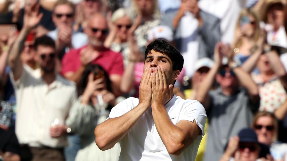 Carlos Alcaraz ha ganado 3,1 millones de euros por conquistar Wimbledon por segunda vez.