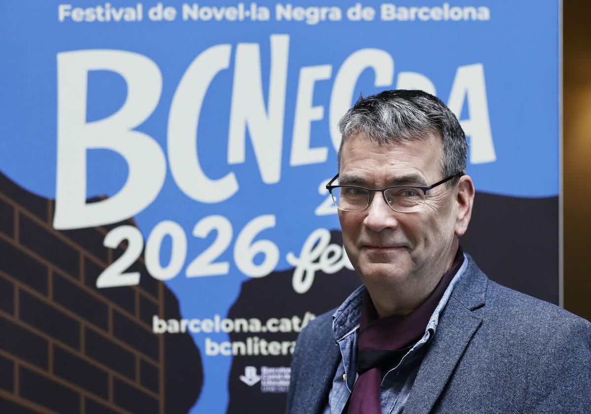 El escritor Mick Herron, fotografiado este jueves en Barcelona