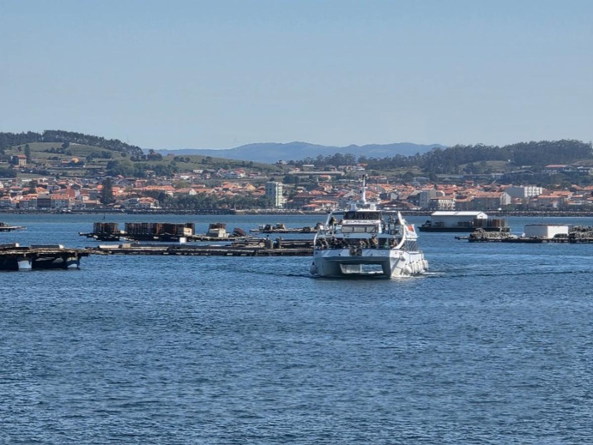 Los catamaranes de O Grove fueron uno de los grandes atractivos del Viernes Santo.