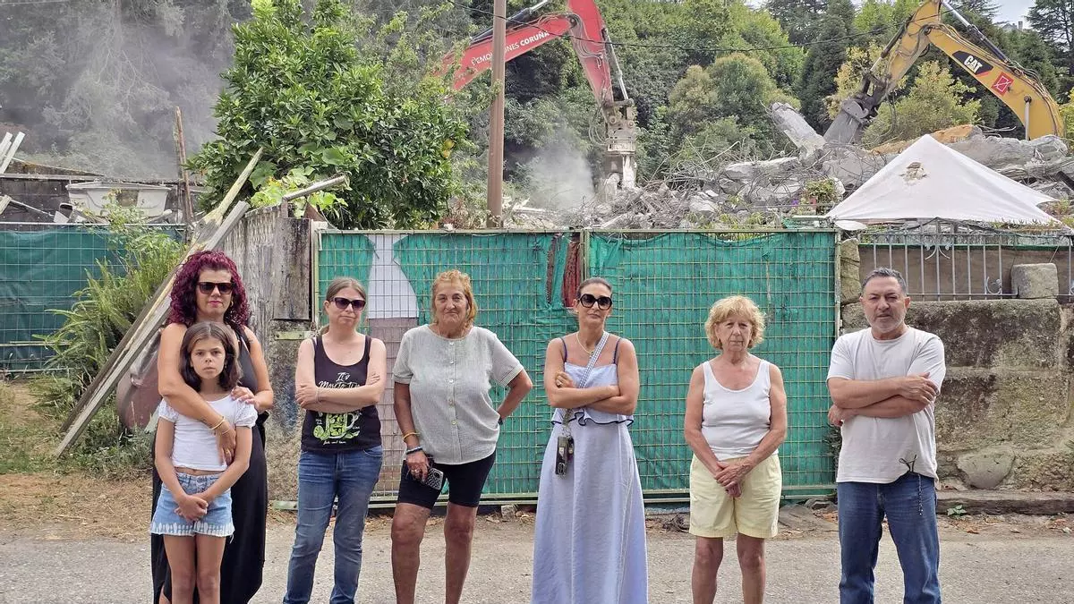 Las demoliciones del CSIC en la ETEA «asfixian» a los vecinos de esta zona de Vigo: «No podemos respirar, esto es horrible»