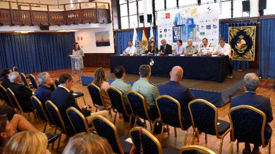 Momento de la presentación en el salón de actos del santacrucero Real Club Náutico de Tenerife.