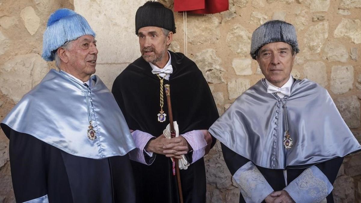 Iñaki Gabilondo y Vargas Llosa, doctores honoris causa