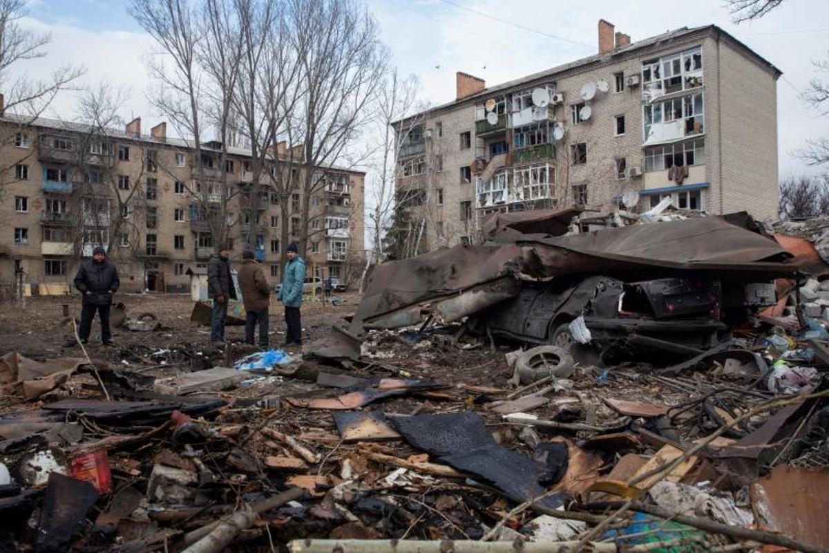 Últimas imágenes de la guerra con frio, destrucción y incerteza en Ucrania