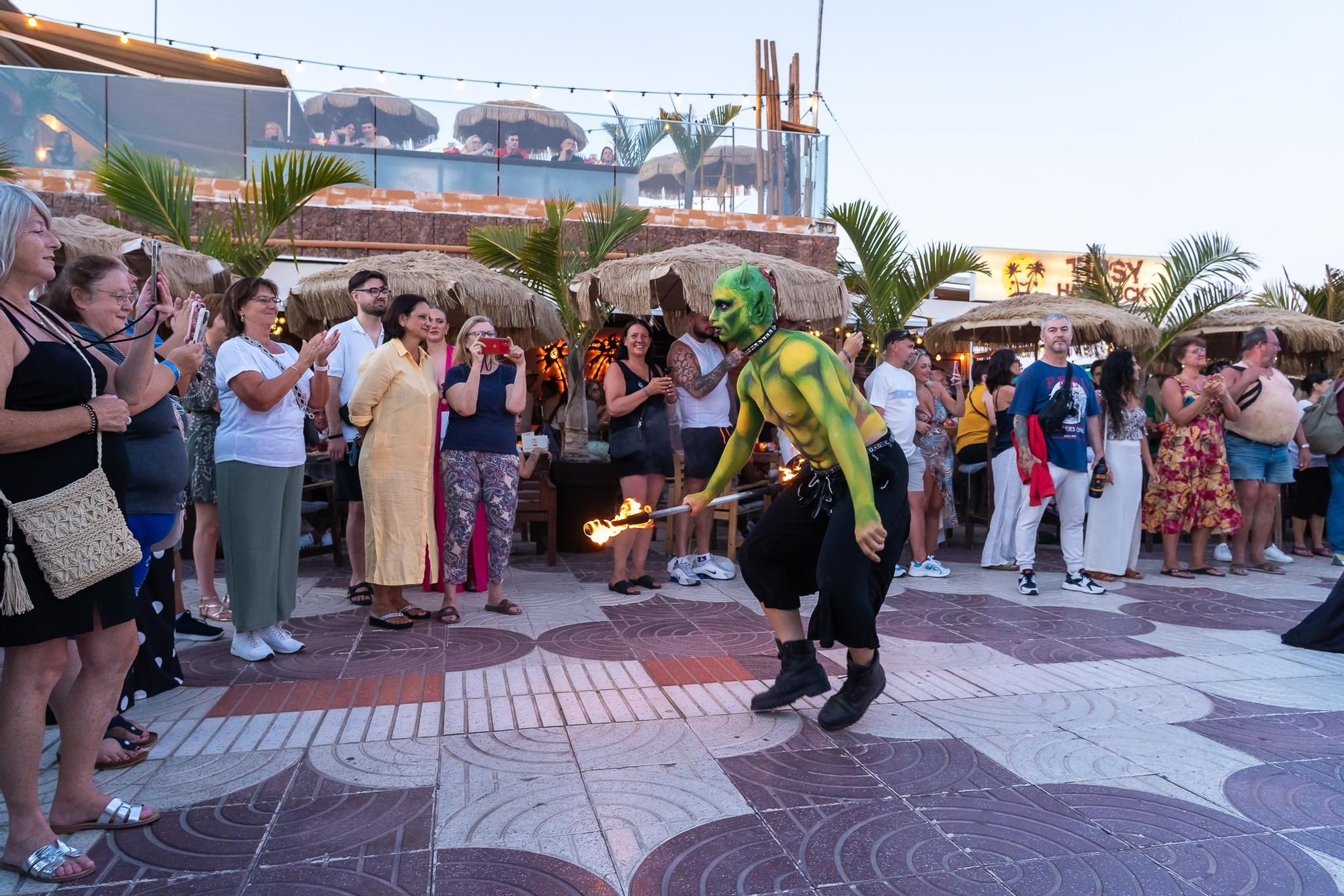 Celebración de las hogueras de San Juan en Playa del Inglés
