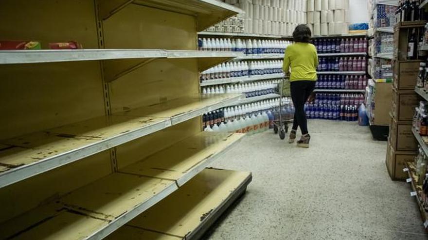 El parlamento de Venezuela, controlado por la oposición, declara la emergencia alimentaria