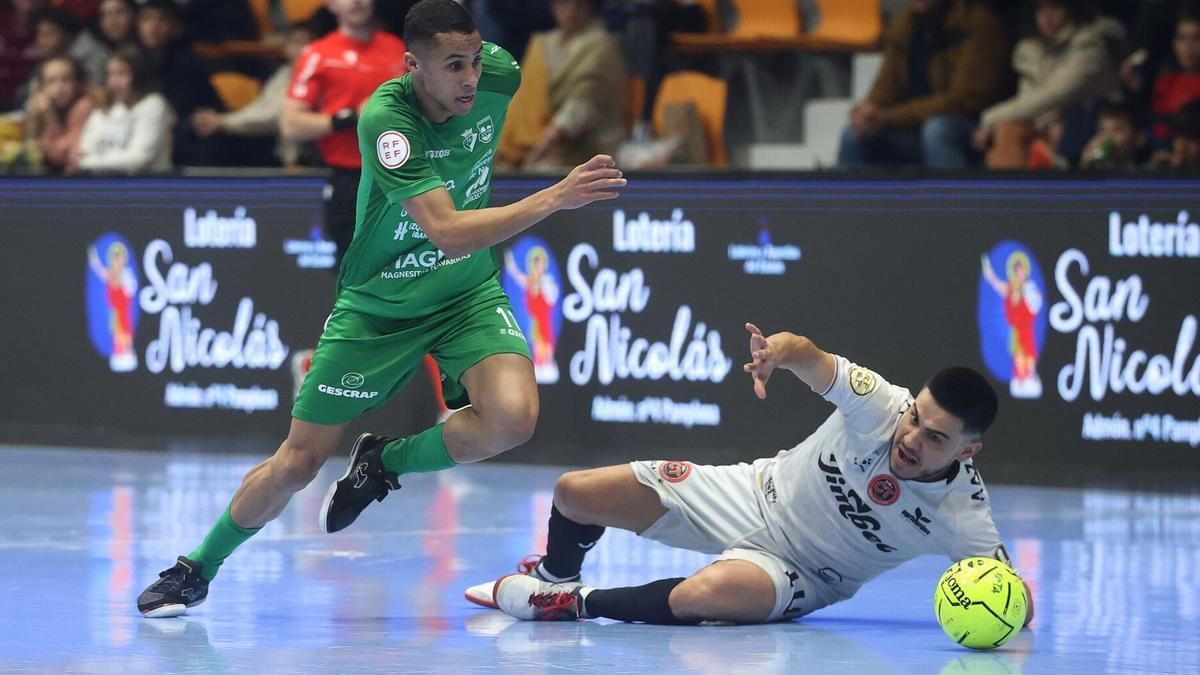 Ligeiro durante un partido con Xota