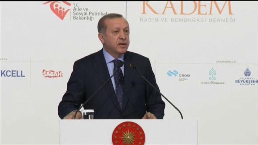 Erdogan amenaza a la UE con dejar pasar a los refugiados