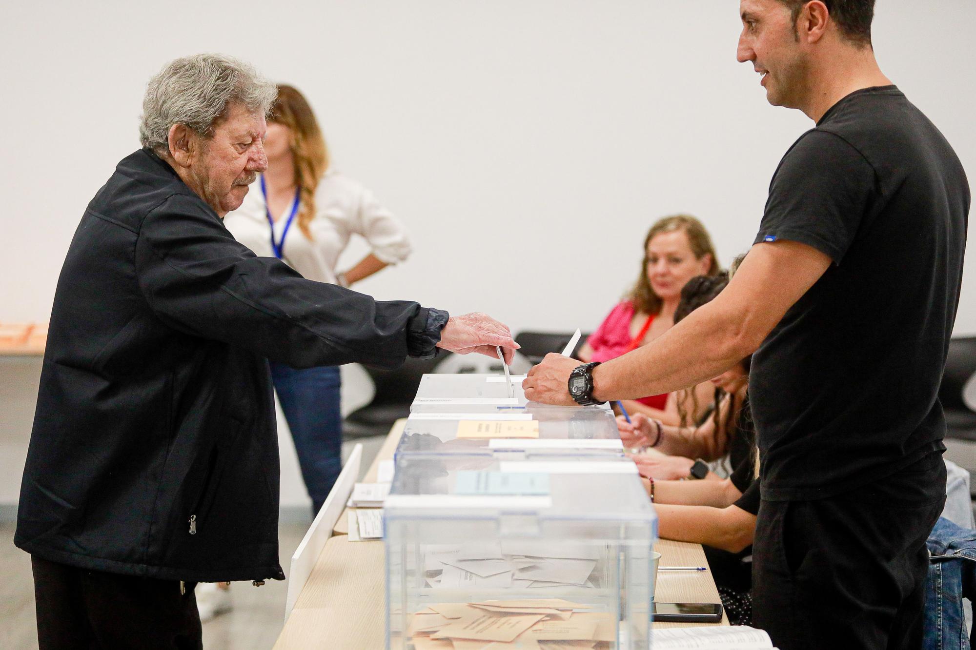 Todas las imágenes de la jornada de elecciones en Ibiza y Formentera