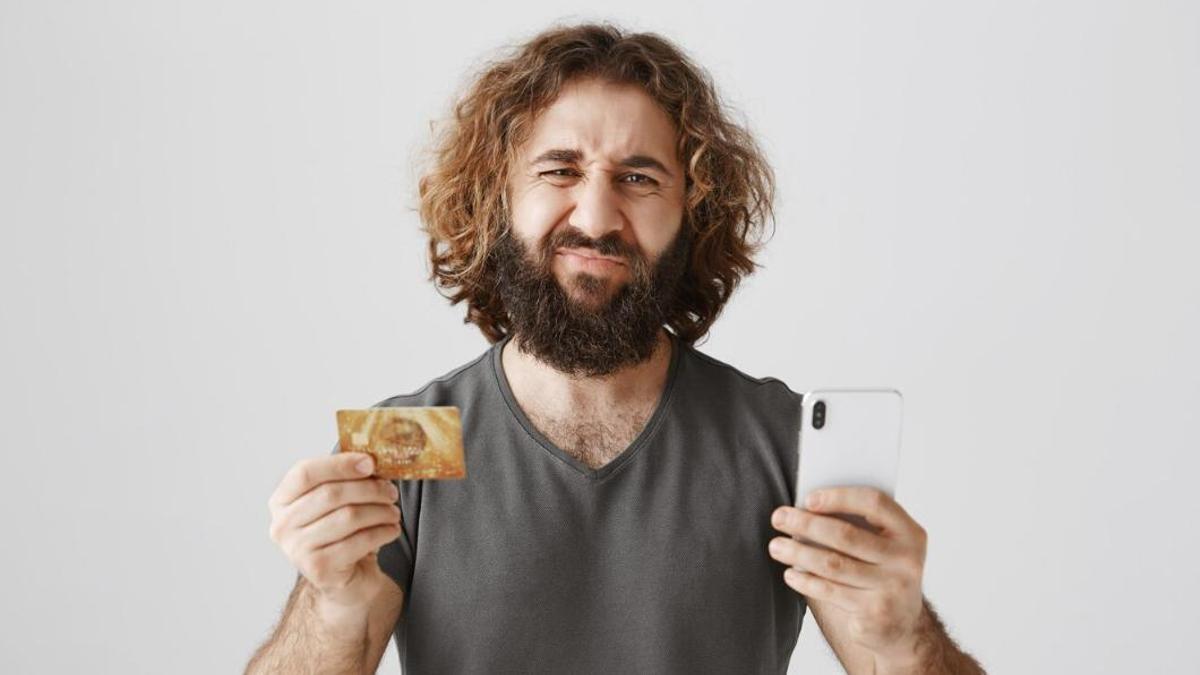 No et deixen pagar amb targeta o Bizum?