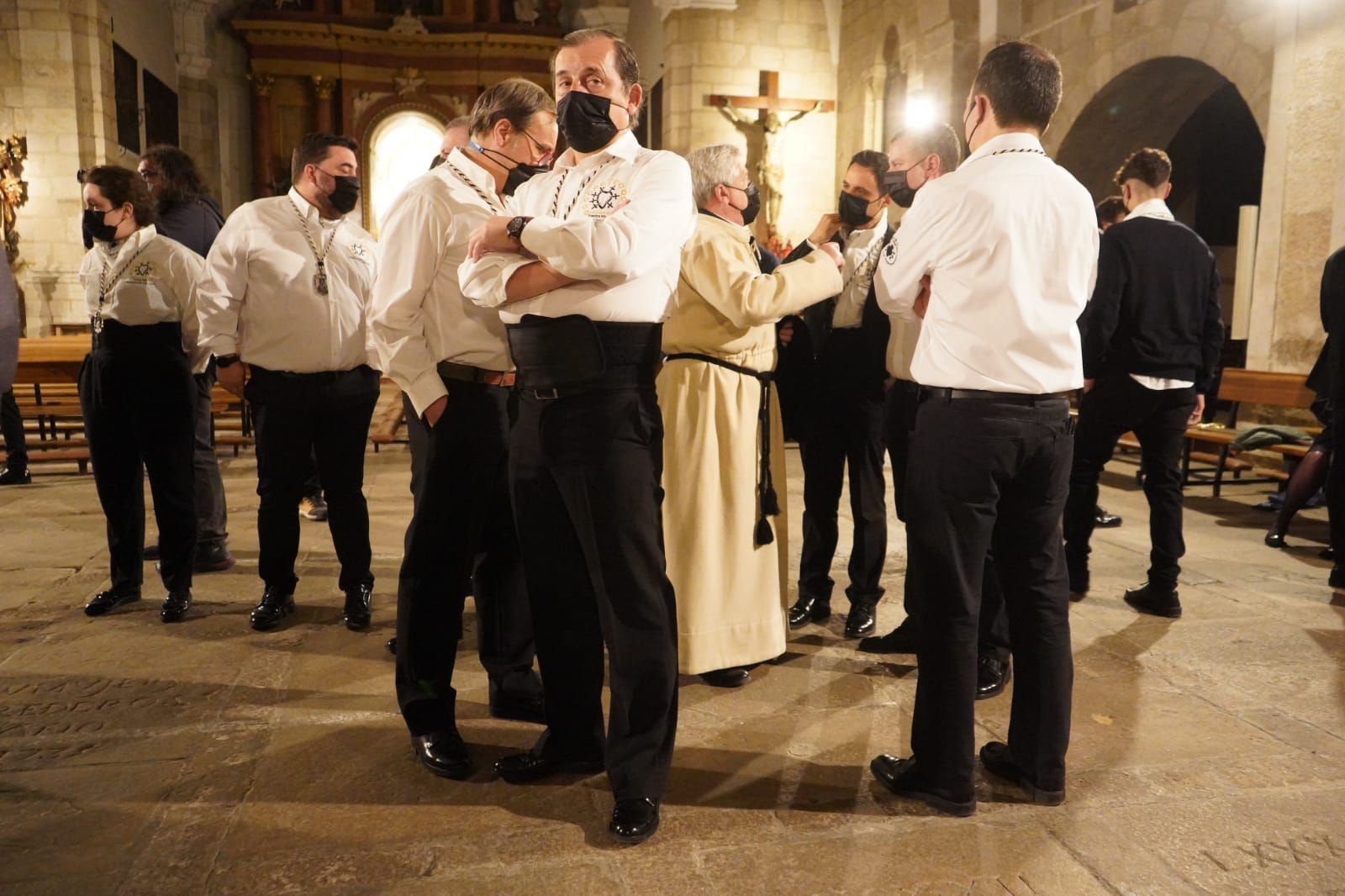 GALERÍA | La procesión de Nuestra Madre de las Angustias, en imágenes