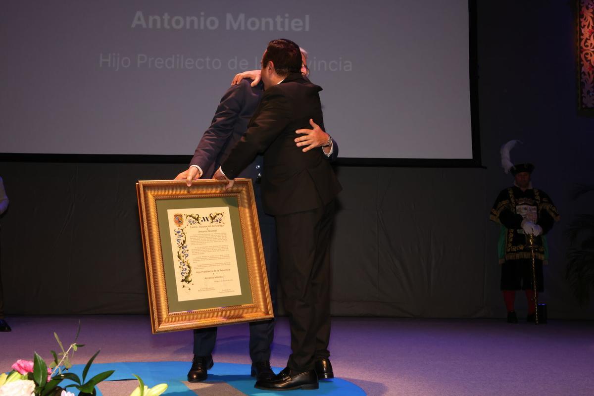 La Diputación nombra al pintor Antonio Montiel, Hijo Predilecto de la Provincia