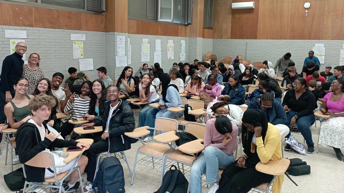 Los alumnos de Martinica con estudiantes del IES Leonardo da Vinci