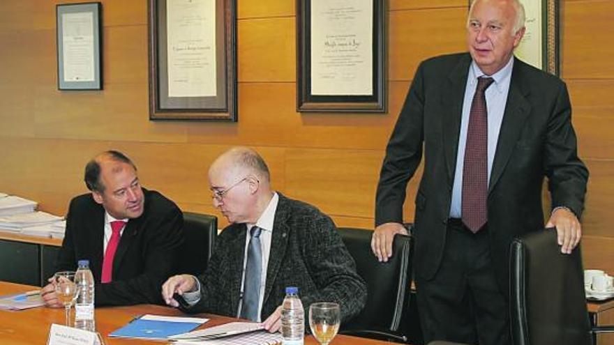 La universidad coruñesa rechaza el reparto de fondos que aprueban Santiago y Vigo