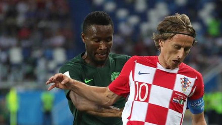 Croacia se deshace de Nigeria (2-0)