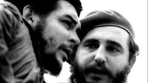 Ernesto Guevara, Che, y Fidel Castro, en una fotografía de los años 60.