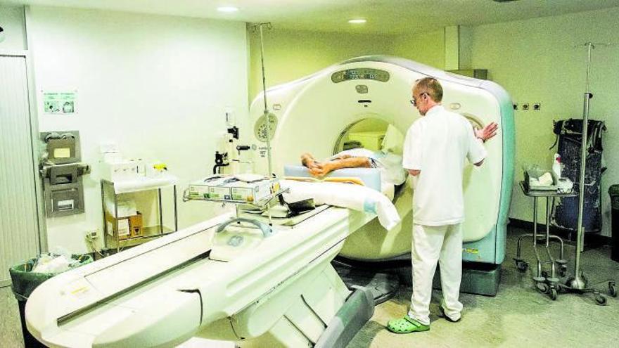 Salud invierte 13 millones en equipos de alta tecnología para los hospitales, entre ellos el de Ibiza