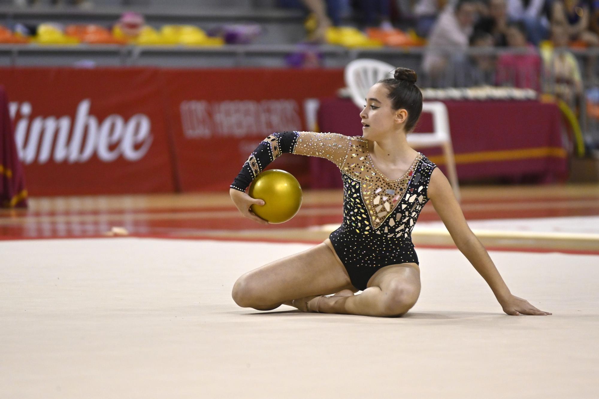 Encuentro de escuelas de gimnasia rítmica en el Palacio de los Deportes de Cartagena