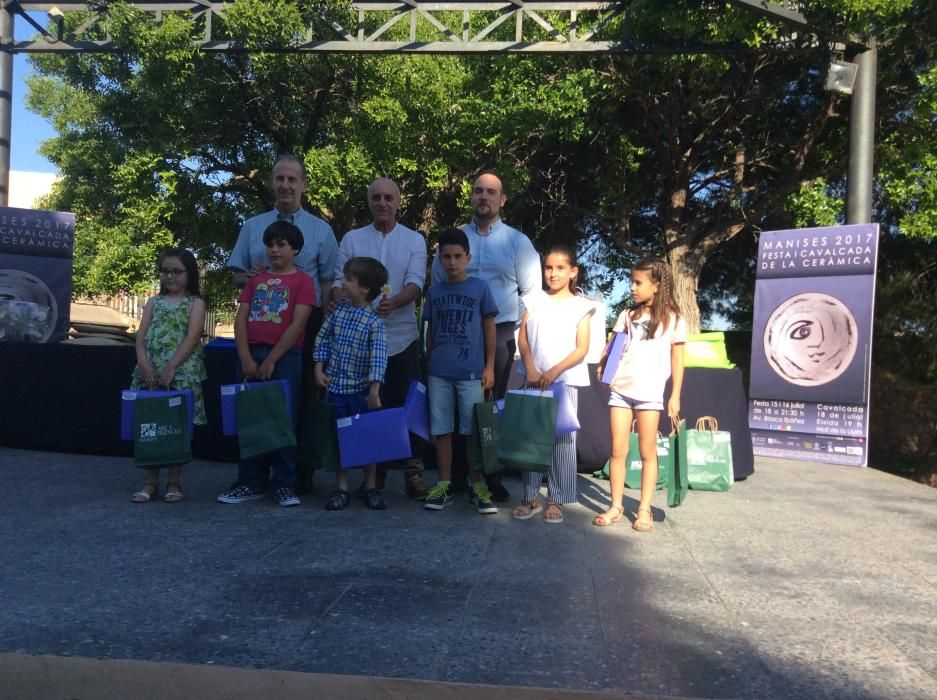 Ganadores del concurso de dibujo de la cerámica.