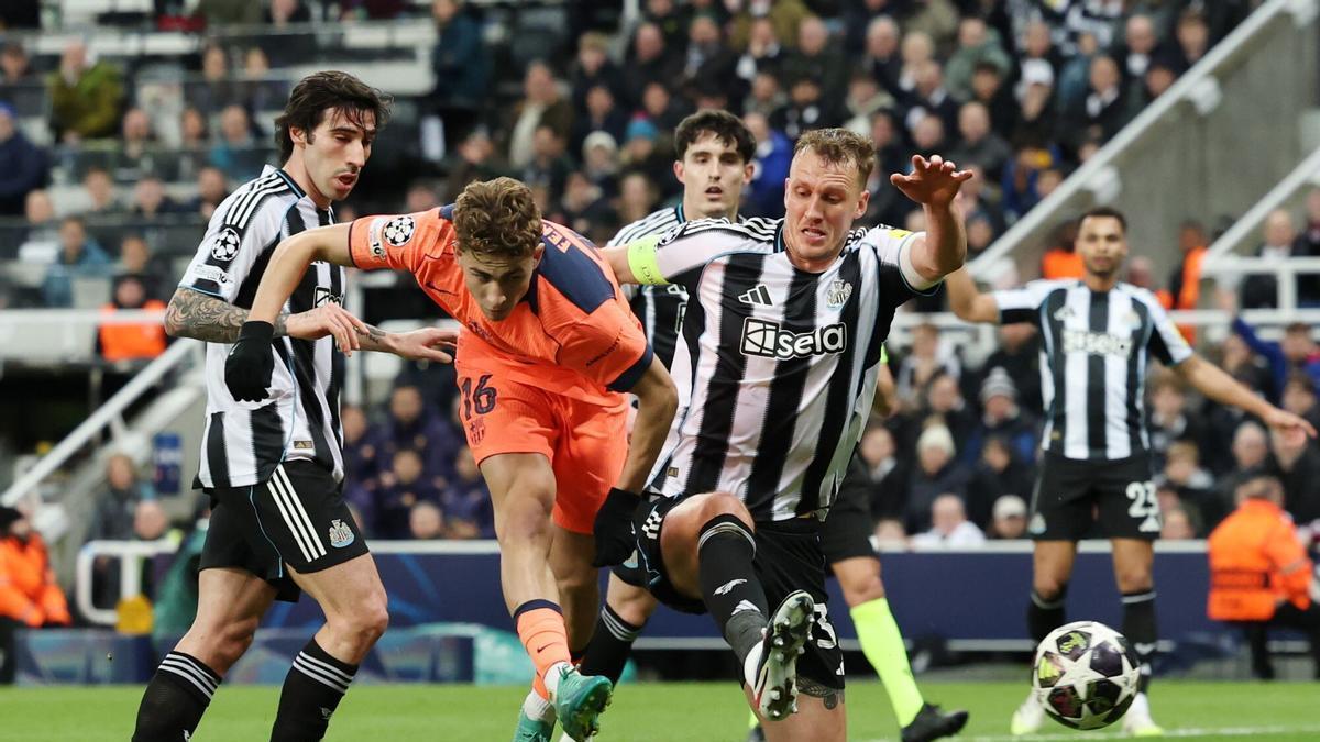 Resumen, goles y highlights del Newcastle 1 - 1 FC Barcelona de la ida de octavos de final de la Champions