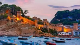 El pueblo medieval que enamora a los viajeros asiáticos y que cuenta con las mejores calas de Girona