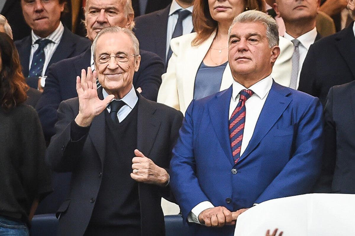 Florentino Pérez y Joan Laporta, presidentes del Real Madrid y del Barça, durante un clásico en el Bernabéu.