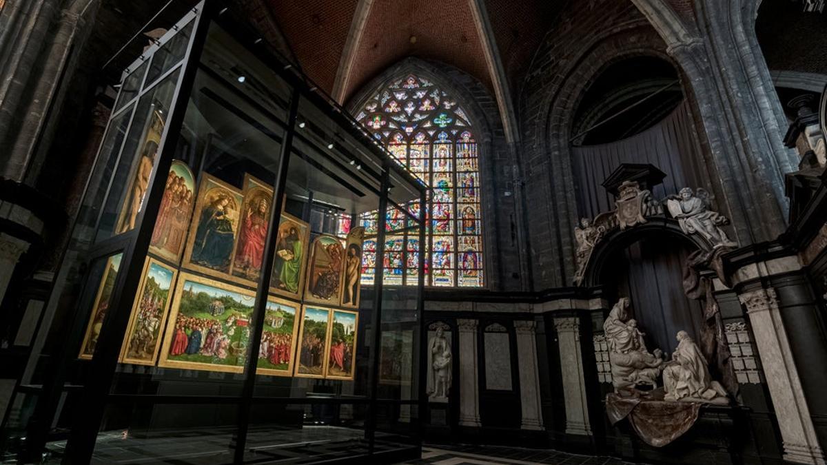 La catedral de Gante le da un lugar de privilegio a la obra más admirada de los Van Eyck
