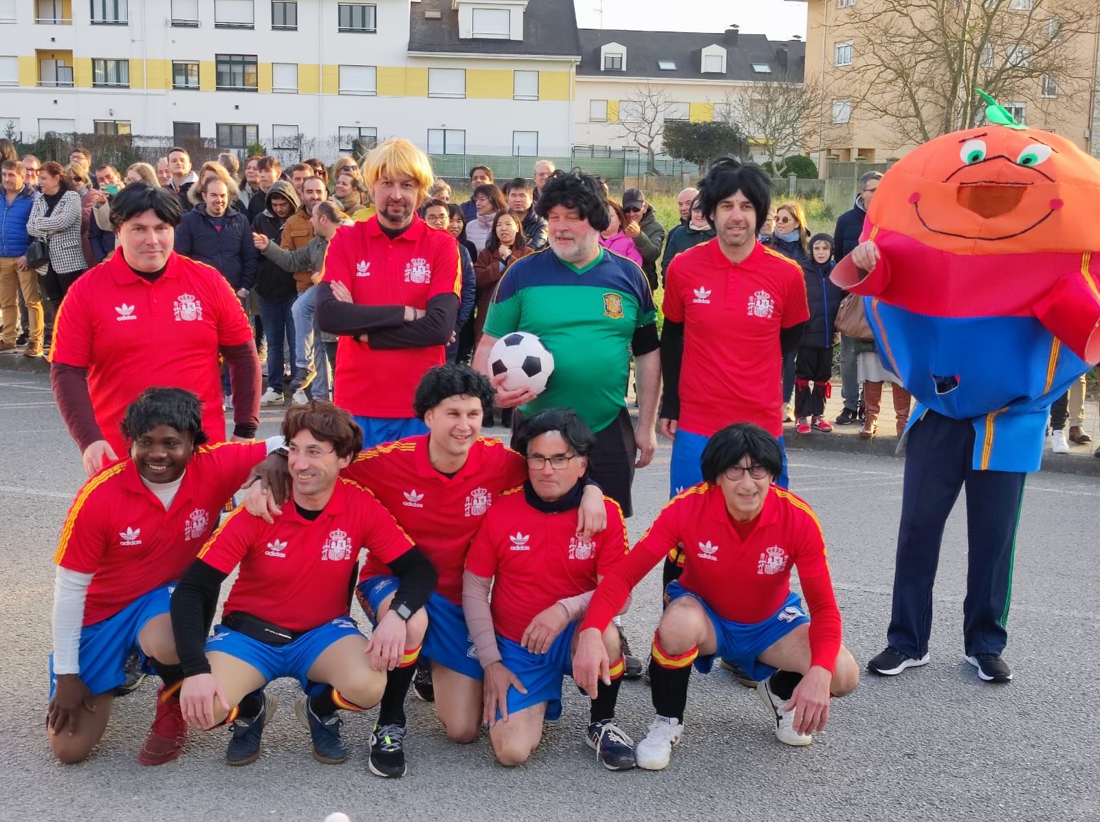 Un Carnaval muy vistoso y de alto nivel: Así fue este domingo el desfile en Tapia de Casariego