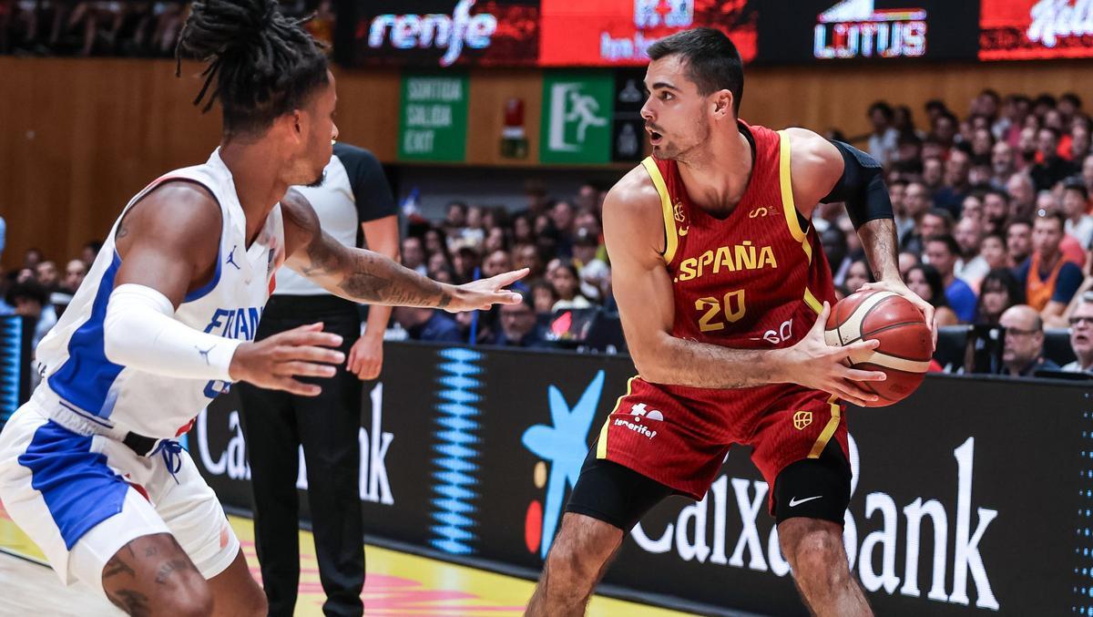 Alberto Abalde, durante el primer amistoso disputado ante Francia, el pasado jueves.