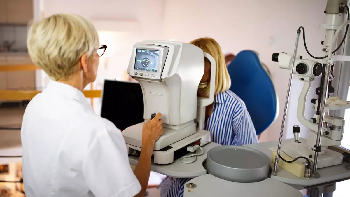 Los ópticos optometristas piden unirse  a la Atención Primaria