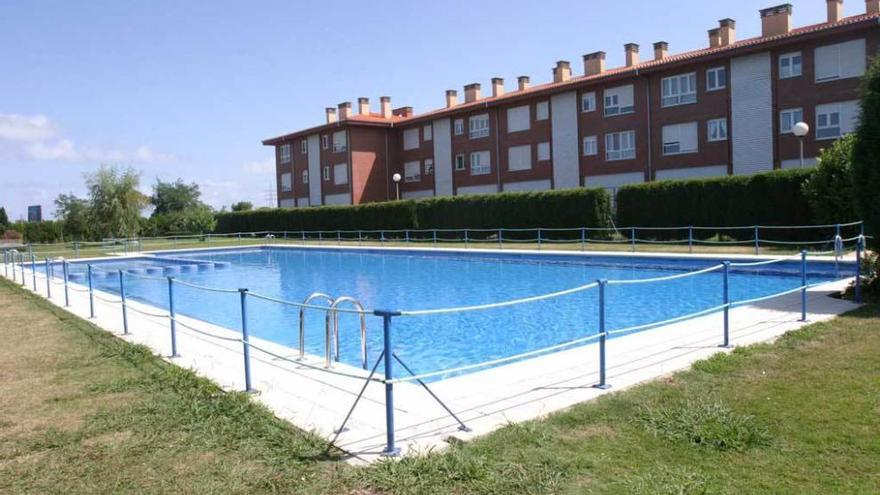 La piscina comunitaria de Coto Carcedo.