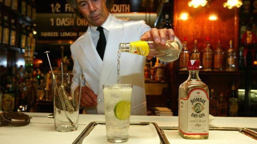 La revolución del &quot;gin-tonic&quot; traspasa las barras de los bares