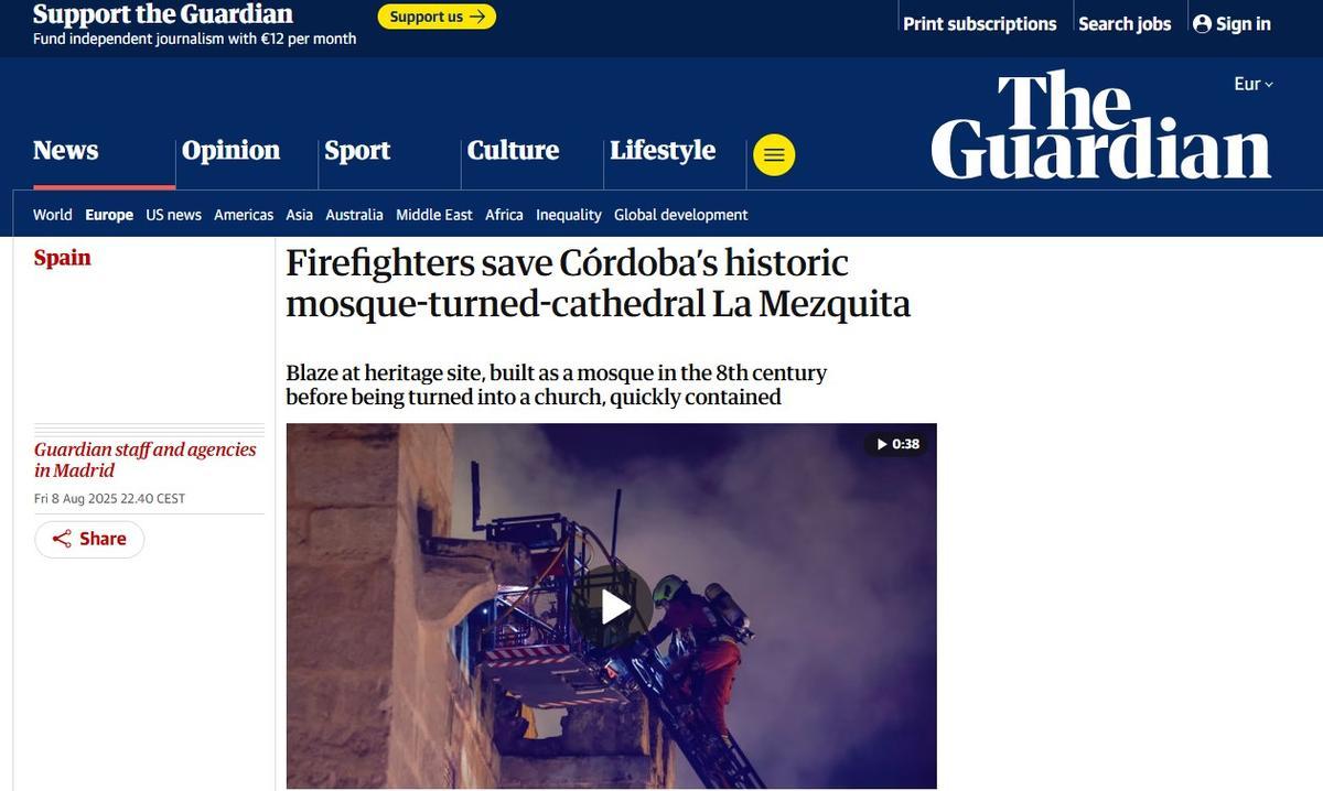 El incendio de la Mezquita Catedral, en The Guardian.