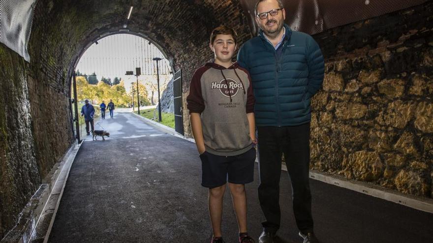 Así es túnel de la senda verde de Oviedo