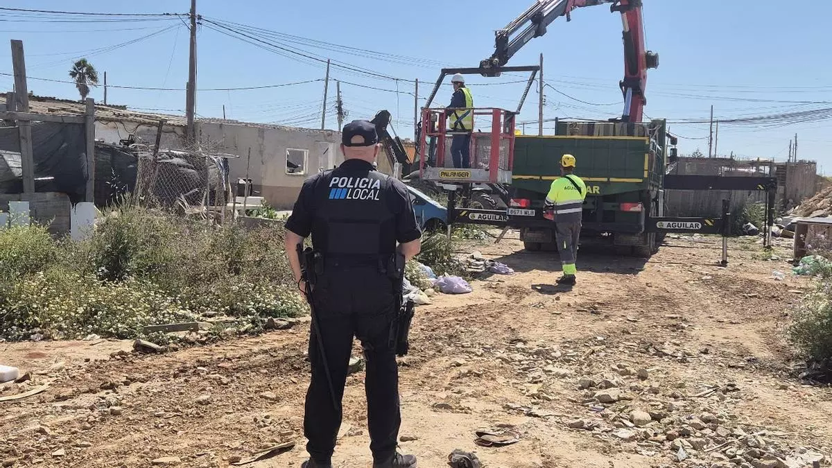 Pulso a los narcos: Cort procede al tercer derribo de construcciones ilegales en Son Banya en un mes