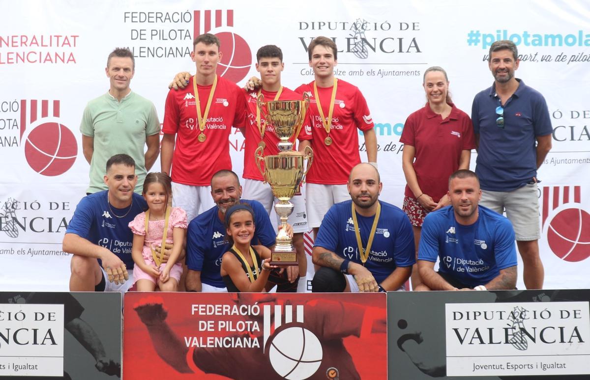 En 2ªA masculina la copa de campions fou per al Bicorp B, que derrotà al Castelloner.