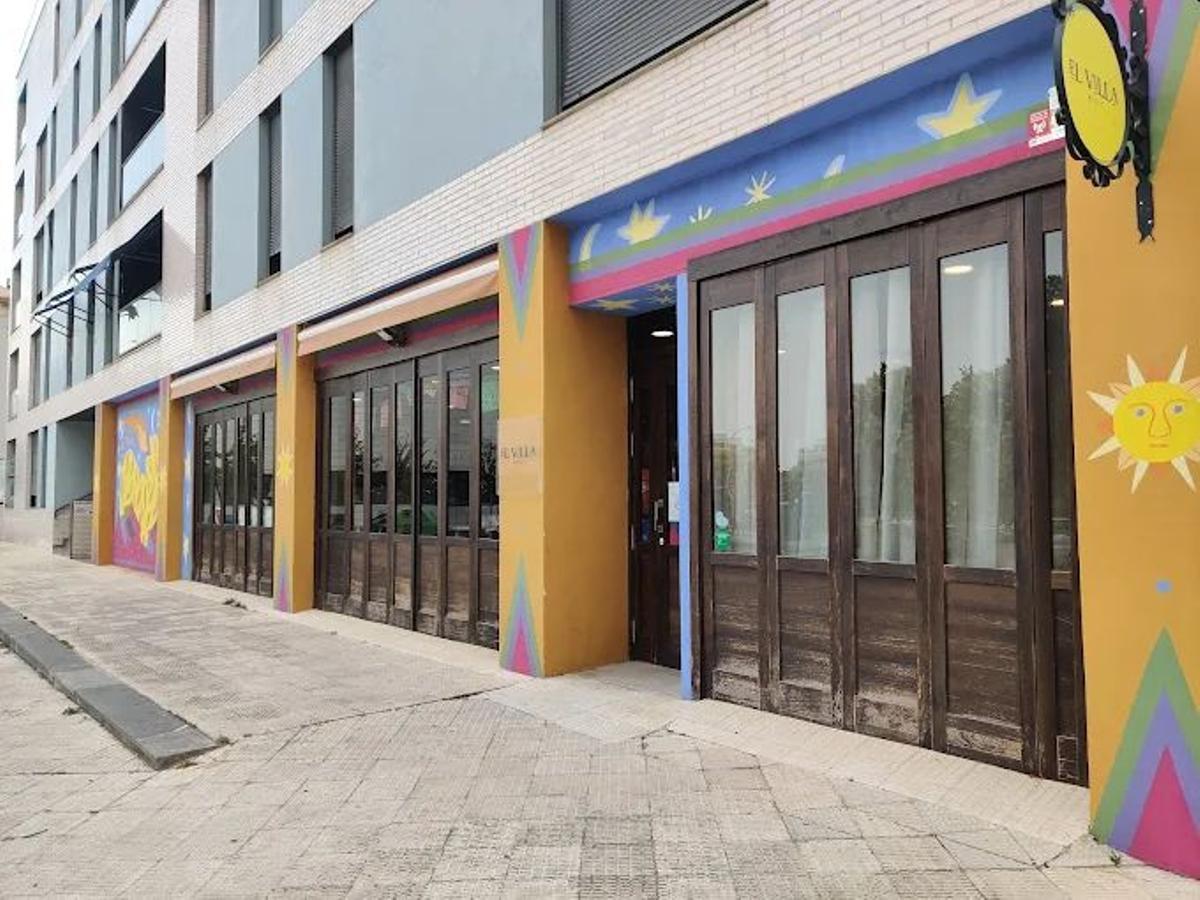 Un cliente critica a un restaurante de Huesca por no servir gambas ni calamares.