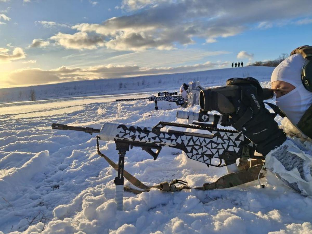 Soldados españoles de Montaña de la División San Marcial de Burgos participan en Noruega en las duras maniogras de la OTAN Cold Respoonse.