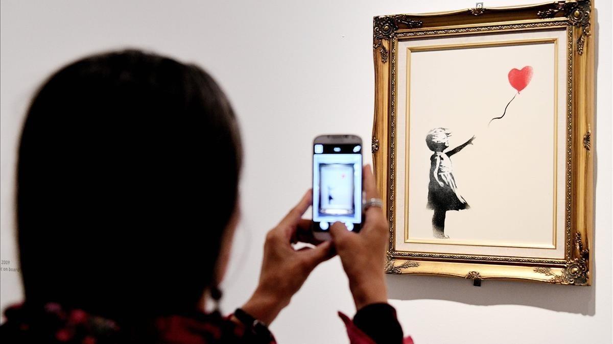 La obra de Bansky 'Niña con el globo', expuesta en Roma, favorita de los británicos.
