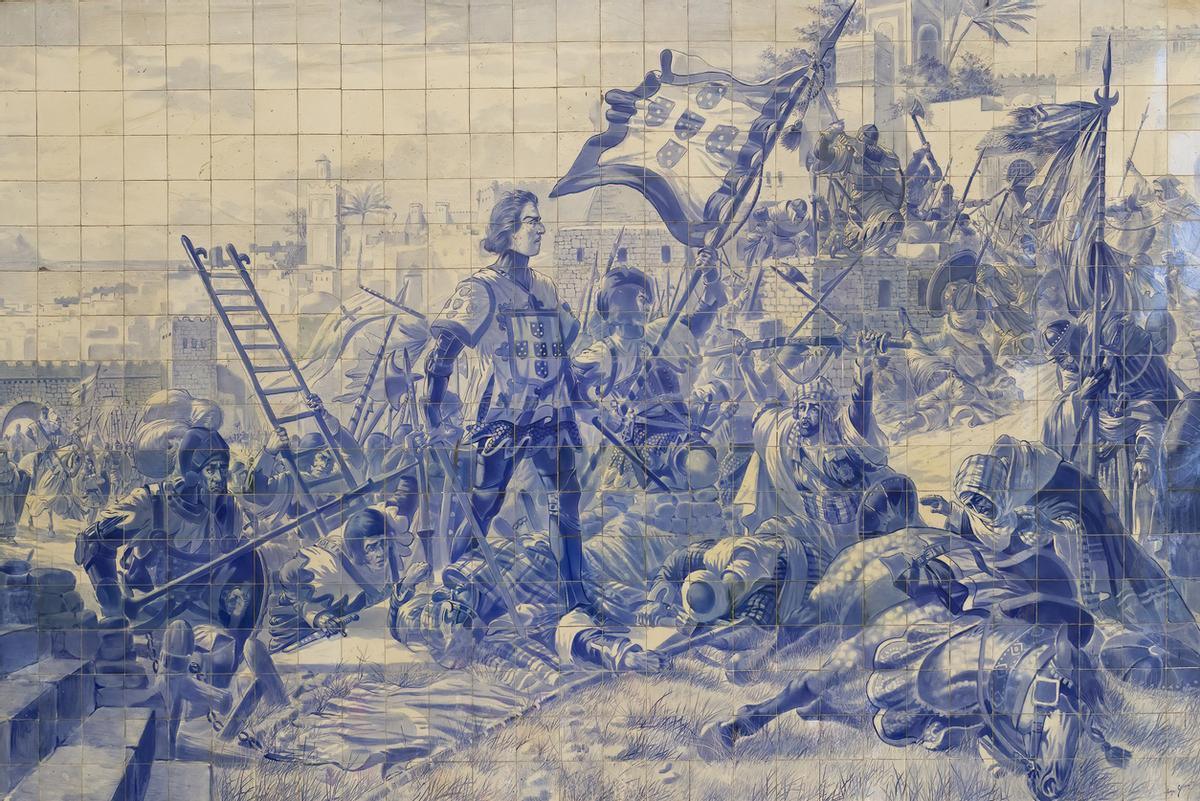 Más de 20000 azulejos pintados a mano en blanco y azul.