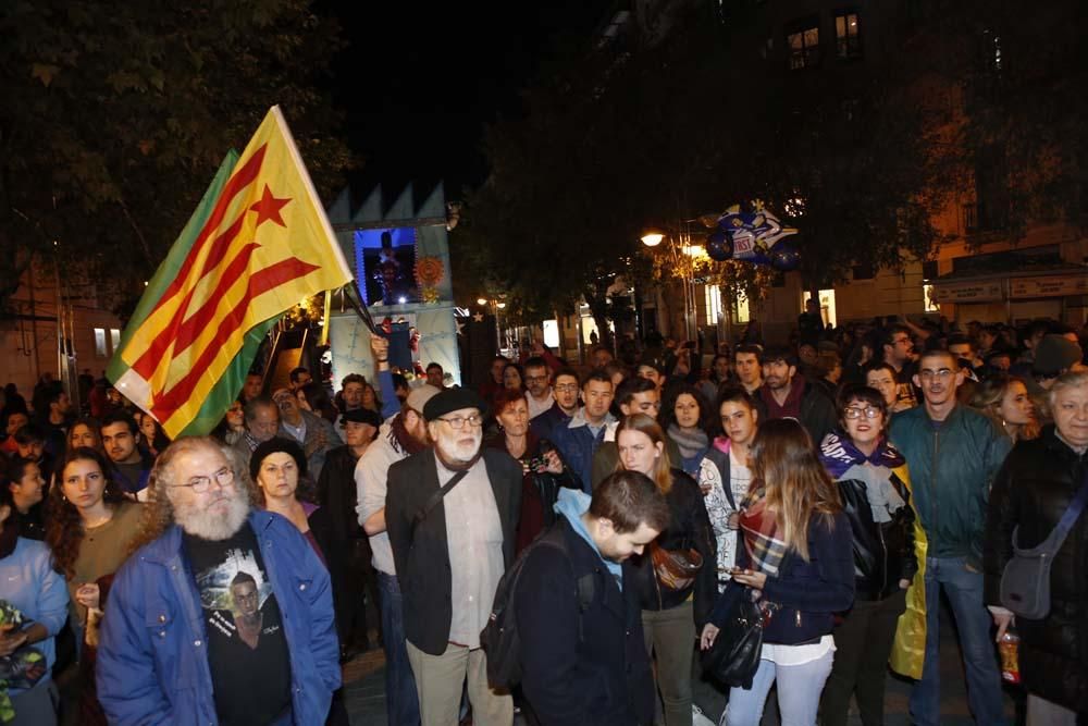 Miles de cordobeses protestan contra el fascismo