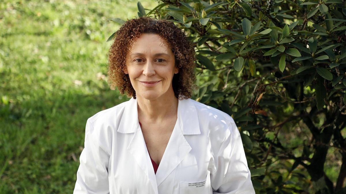 La doctora Ángeles Flórez, jefa del Servicio de Dermatología del CHUS.