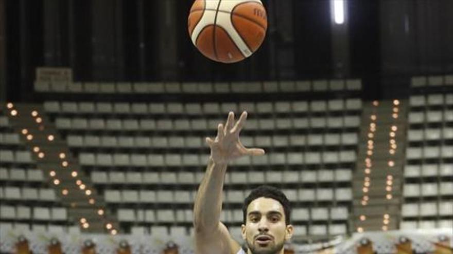 El TAU Castelló sigue en línea ascendente tras ganar al Cáceres