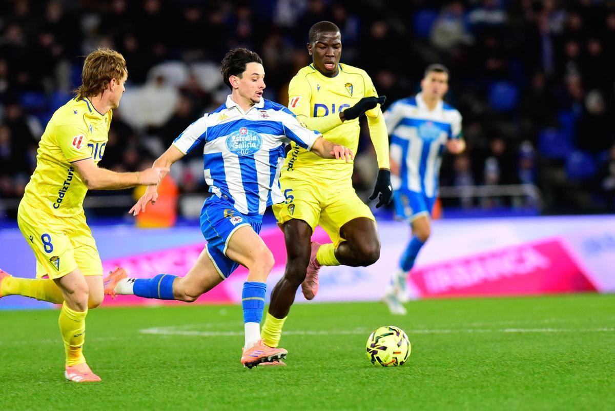 Charlie Patiño, durante el partido del Dépor ante el Cádiz