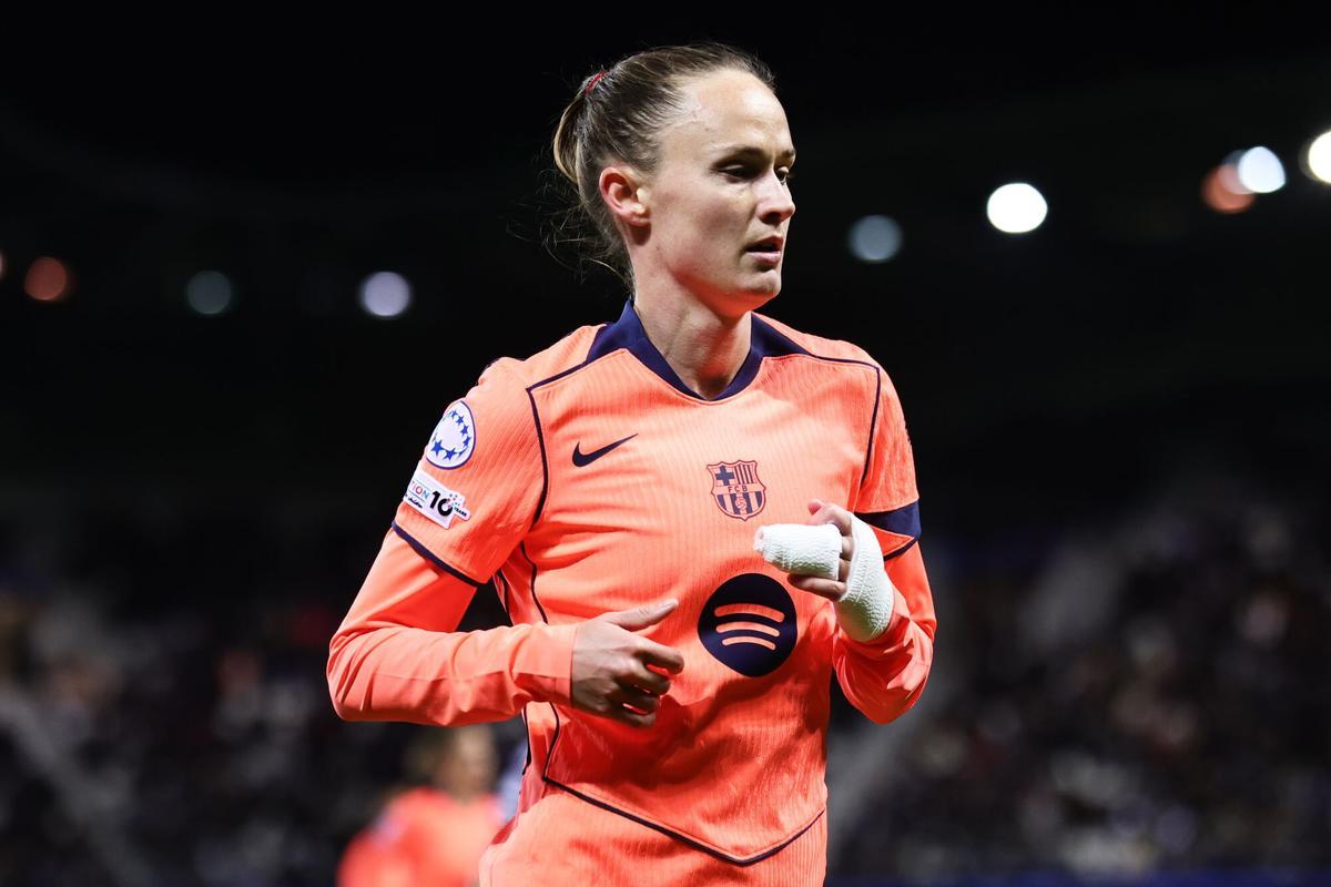 PARIS (France), 17/12/2025.- Caroline Graham Hansen of FC Barcelona in action during the UEFA Women's Champions League match between Paris FC and FC Barcelona, in Paris, France, 17 December 2025. (Liga de Campeones, Francia) EFE/EPA/TERESA SUAREZ. parisfemenino . barçafemenino. liga campeones femenina 2025/2026 parisfemenino . barçafemenino. accion. stade jean bouin