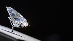 La firma Harry Winston va pagar gairebé 27 milions de dòlars per un diamant perfecte de Christie’s.